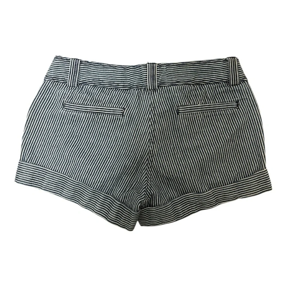 Nautical Women's Striped Blue and White Denim Shorts Size Medium - Picture 2 of 3
